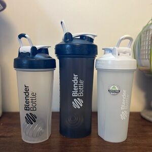 Shaker Cup Set - Black and White